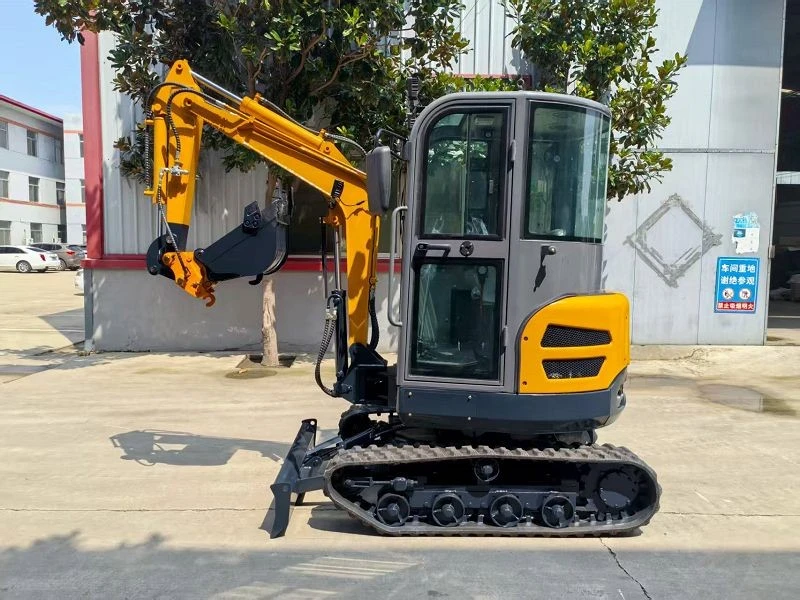 Operation Of Small Tracked Excavator in Narrow Space high quality